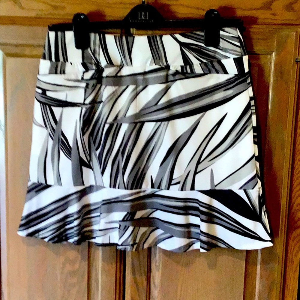 Women’s golf skirt